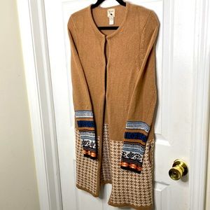 Yumi Long Crew Neck Cardigan Knit Sweater Size 6/8 (M) Poly Blend Pockets